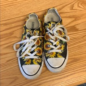 baby sunflower converse